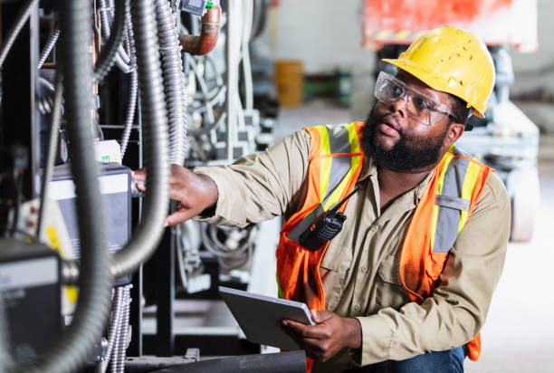 Best Licensed Electrician  in Tonka Bay, MN